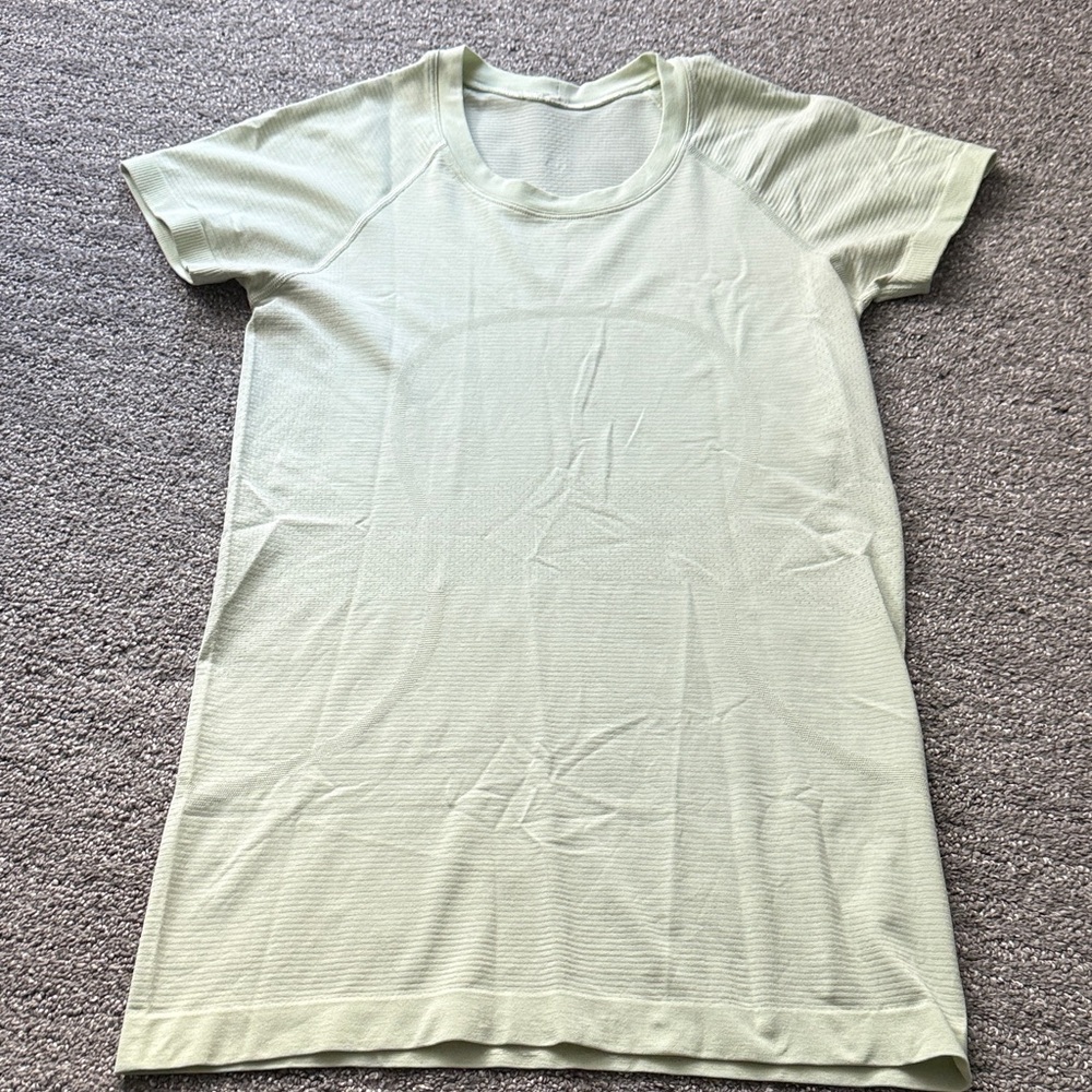Women’s Lululemon Swiftly Tech